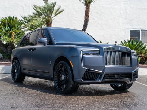 Used 2026 Rolls-Royce Cullinan Black Badge AWD/4WD image 20