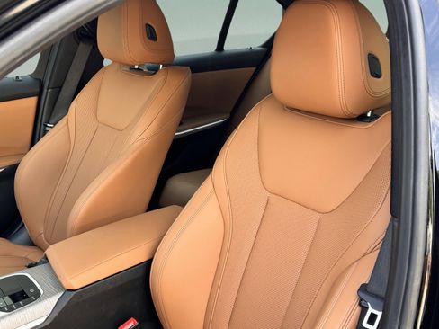 Used 2025 BMW 330i Sedan image 21