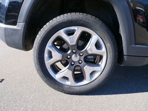 Used 2018 Jeep Compass Limited w/ Navigation Group image 11