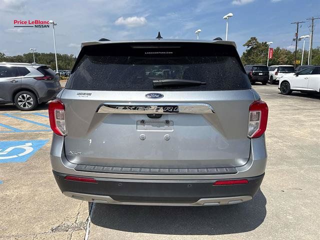 Used 2024 Ford Explorer XLT w/ Equipment Group 202A RWD image 6