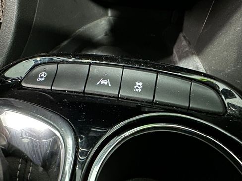 Used 2024 Buick Encore GX Preferred FWD image 16