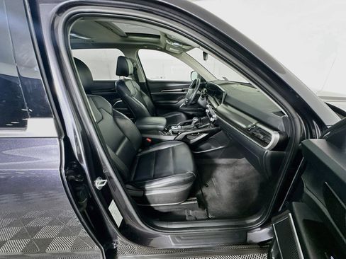 Used 2025 Kia Telluride S FWD image 34