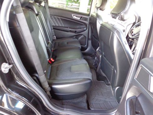 Used 2015 Ford Edge Sport w/ Equipment Group 401A AWD/4WD image 19