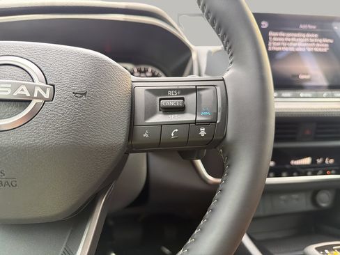 Used 2026 Nissan Rogue SV FWD image 25
