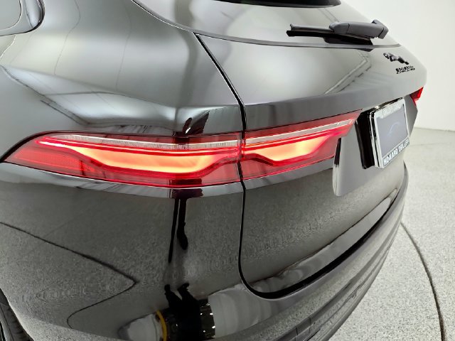 New 2026 Jaguar F-PACE R-Dynamic S AWD/4WD image 31