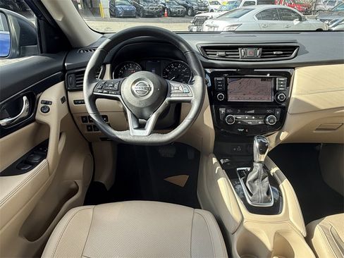 Used 2019 Nissan Rogue SL image 11