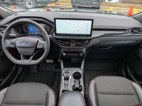 Certified 2023 Ford Escape ST-Line w/ Tech Pack #1 image 17