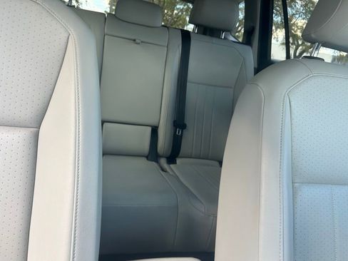 Certified 2023 Volkswagen Tiguan SE image 38