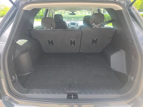 Used 2019 Chevrolet Equinox LS FWD image 16