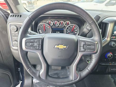 Used 2022 Chevrolet Silverado 1500 LT image 22