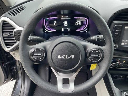 New 2025 Kia Soul LX image 17