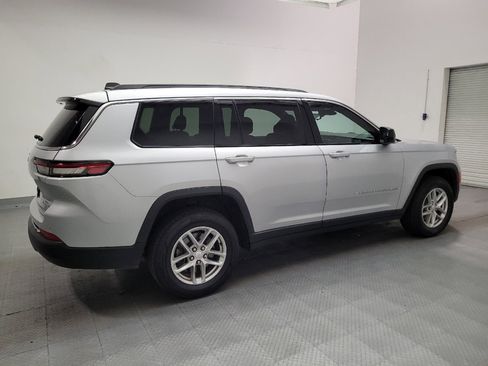 Used 2024 Jeep Grand Cherokee L Laredo AWD/4WD image 10