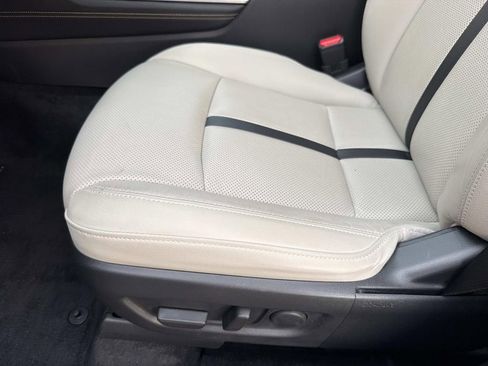 Certified 2025 MAZDA CX-90 Plug-In Hybrid w/Premium Sport image 30