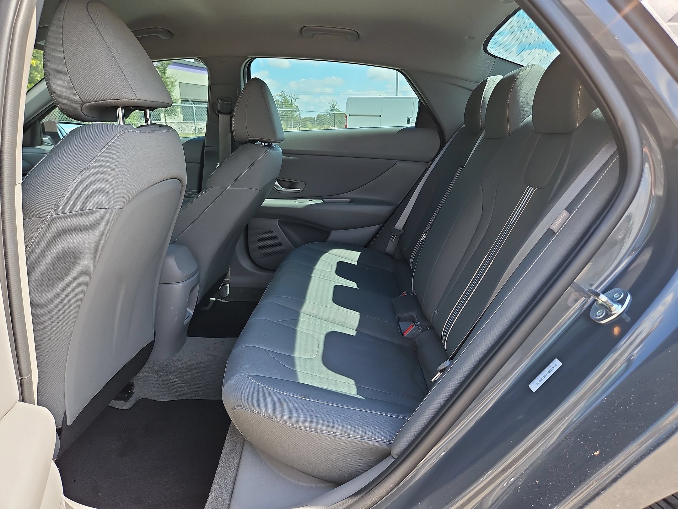 Used 2025 Hyundai Elantra Sport FWD image 13