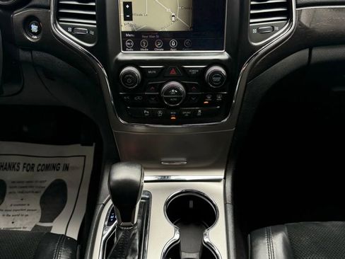 Used 2018 Jeep Grand Cherokee Altitude image 34