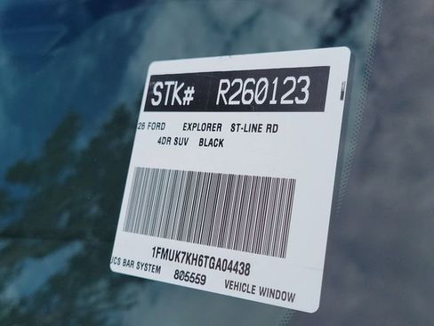 Used 2026 Ford Explorer ST-Line w/ ST-Line Street Pack RWD image 29