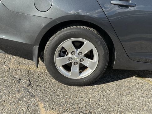 Used 2015 Chevrolet Malibu LS image 29