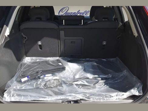 New 2026 Volvo XC60 B5 Plus w/ Protection Package Premier image 24