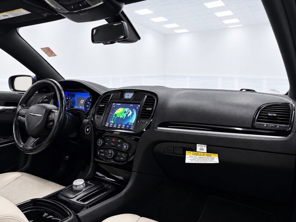 Used 2019 Chrysler 300 S w/ 300S Premium Group 2 AWD/4WD image 26