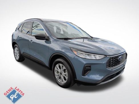 Certified 2023 Ford Escape Active w/ Tech Pack #1 AWD/4WD image 1