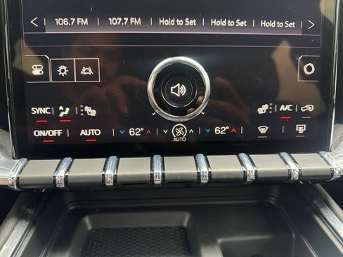 Certified 2026 GMC Acadia Elevation w/ Elevation Premium Package FWD image 20