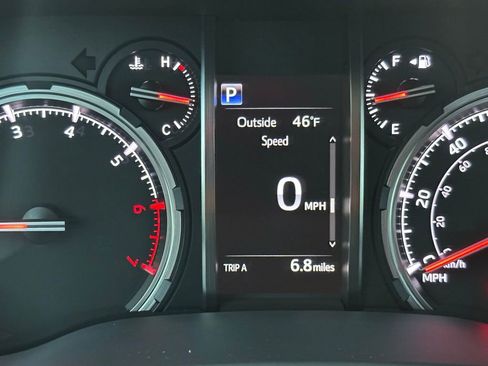 Used 2021 Toyota 4Runner TRD Off-Road Premium image 24