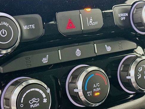 New 2026 RAM 1500 Big Horn w/ Night Edition AWD/4WD image 27