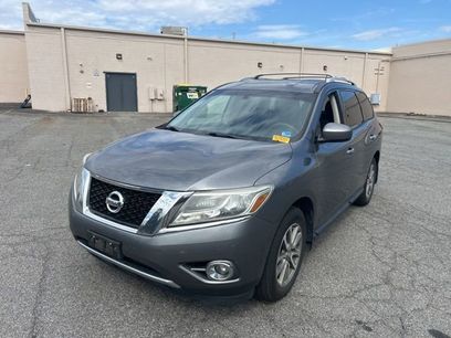 Used 2016 Nissan Pathfinder SV