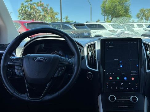 Used 2022 Ford Edge SEL AWD/4WD image 7