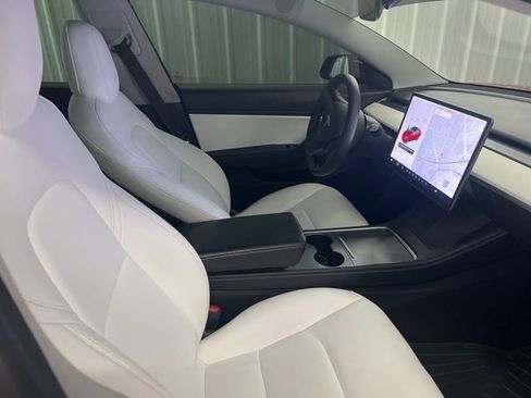 Used 2021 Tesla Model 3 Standard Range Plus image 21