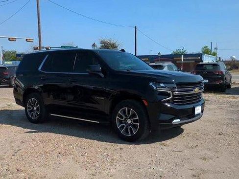 Certified 2024 Chevrolet Tahoe LT w/ Luxury Package AWD/4WD image 2