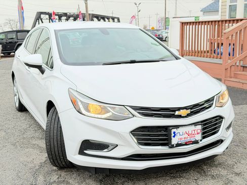 Used 2017 Chevrolet Cruze Premier image 84