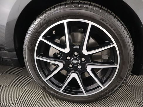 Certified 2026 Land Rover Range Rover Velar Dynamic SE image 34