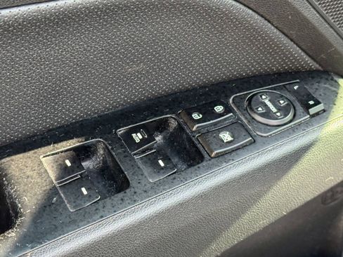 Used 2018 Hyundai Elantra Sport w/ Sport Premium Package 03 FWD image 23
