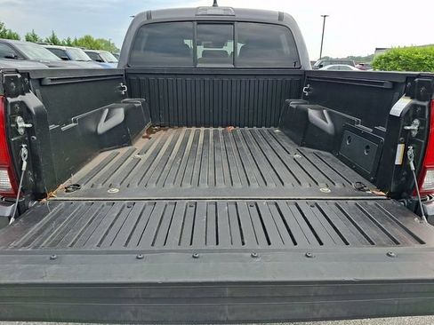 Certified 2023 Toyota Tacoma SR AWD/4WD image 28