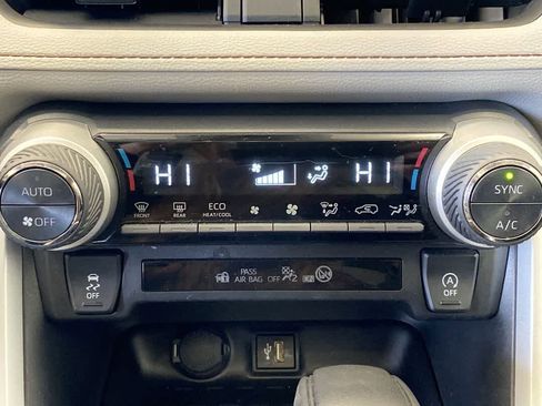 Used 2024 Toyota RAV4 XLE w/ Convenience Package AWD/4WD image 21