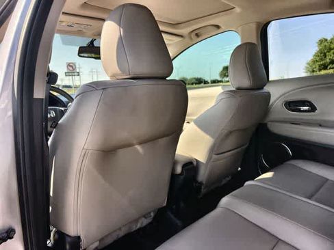 Used 2018 Honda HR-V EX-L image 13