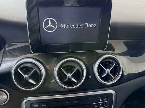 Used 2016 Mercedes-Benz CLA 250 image 18