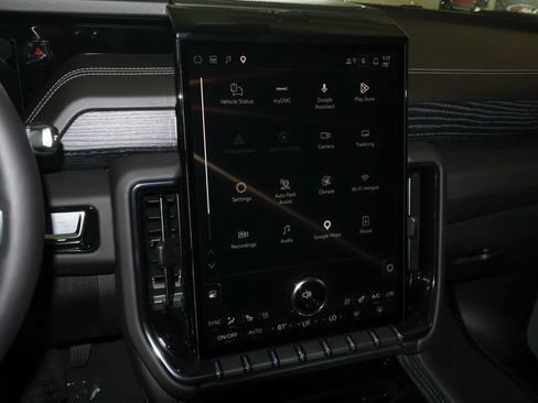 New 2026 GMC Yukon XL AT4 Ultimate AWD/4WD image 19
