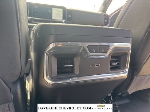Used 2025 Chevrolet Silverado 1500 LTZ AWD/4WD image 37