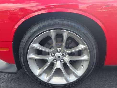 Used 2020 Dodge Challenger GT image 10