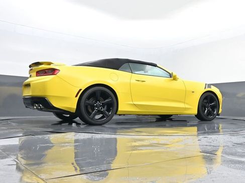 Used 2018 Chevrolet Camaro SS RWD image 24