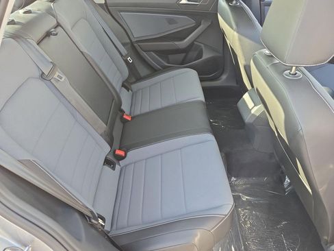 New 2025 Volkswagen Jetta SE FWD image 24