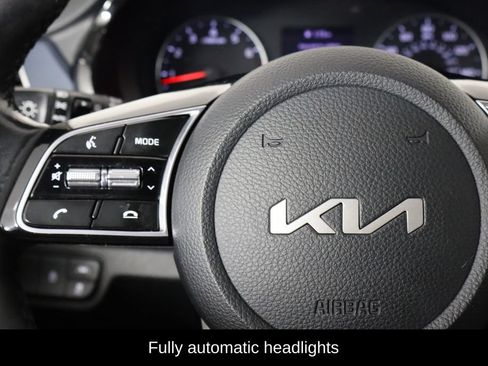 Used 2023 Kia Seltos S AWD/4WD image 8