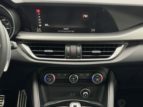 Used 2018 Alfa Romeo Stelvio Sport w/ Quick Order Package 22J Sport image 17