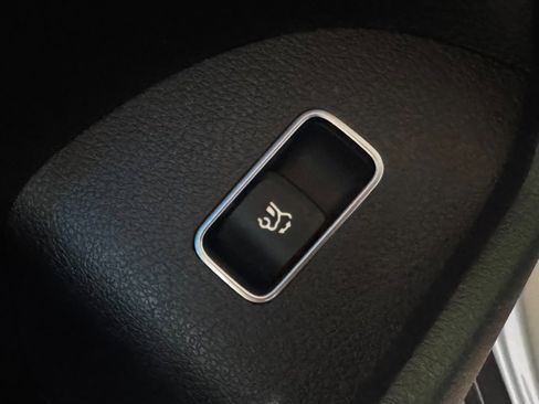 Used 2022 Mercedes-Benz GLS 450 4MATIC image 95