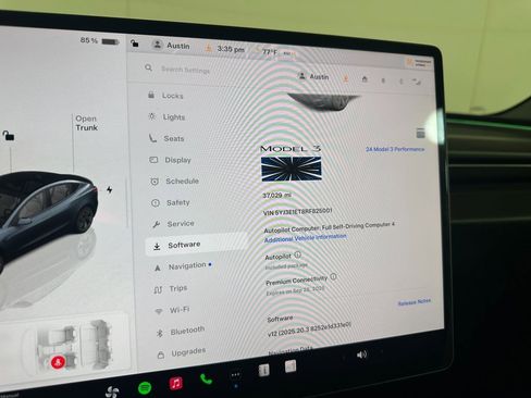 Used 2024 Tesla Model 3 Performance image 3
