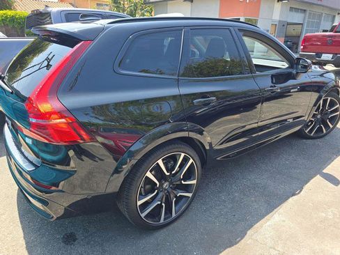 Used 2023 Volvo XC60 T8 Ultimate AWD/4WD image 4