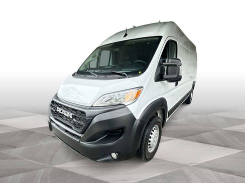 Used 2026 RAM ProMaster 2500 w/ Convenience Group FWD image 4