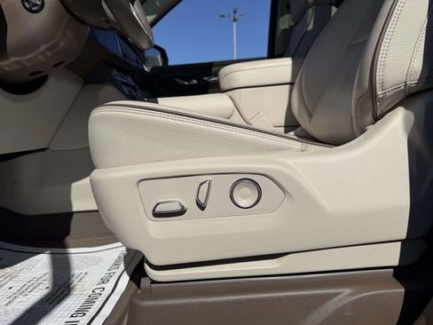 Certified 2021 GMC Yukon XL Denali w/ Denali Premium Package image 19